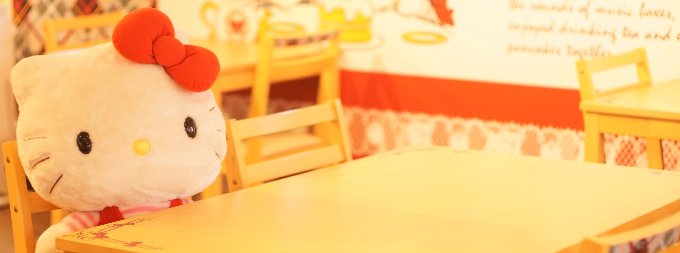 OTARU CAFE × HELLO KITTY in 北海道