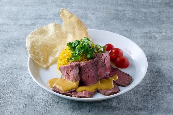 太陽神のローストビーフとカレープラオ