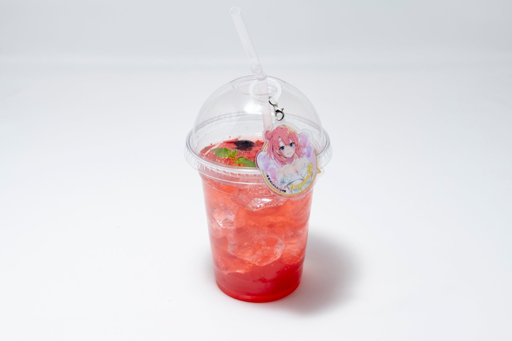 由比ヶ浜結衣 のピーチストロベリー ソーダ